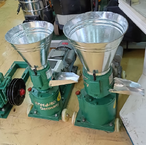 Lenhard Germany 160Kg Animal Multifunctional Pellet Machine | Electric | KL-150A